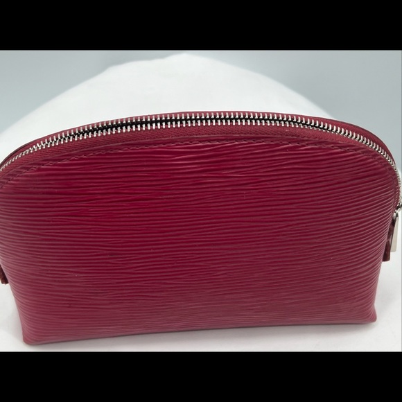 LOUIS VUITTON Epi Pochette Cosmetic Pouch Epi Leather Burgundy Bag M40641 - Picture 2 of 16